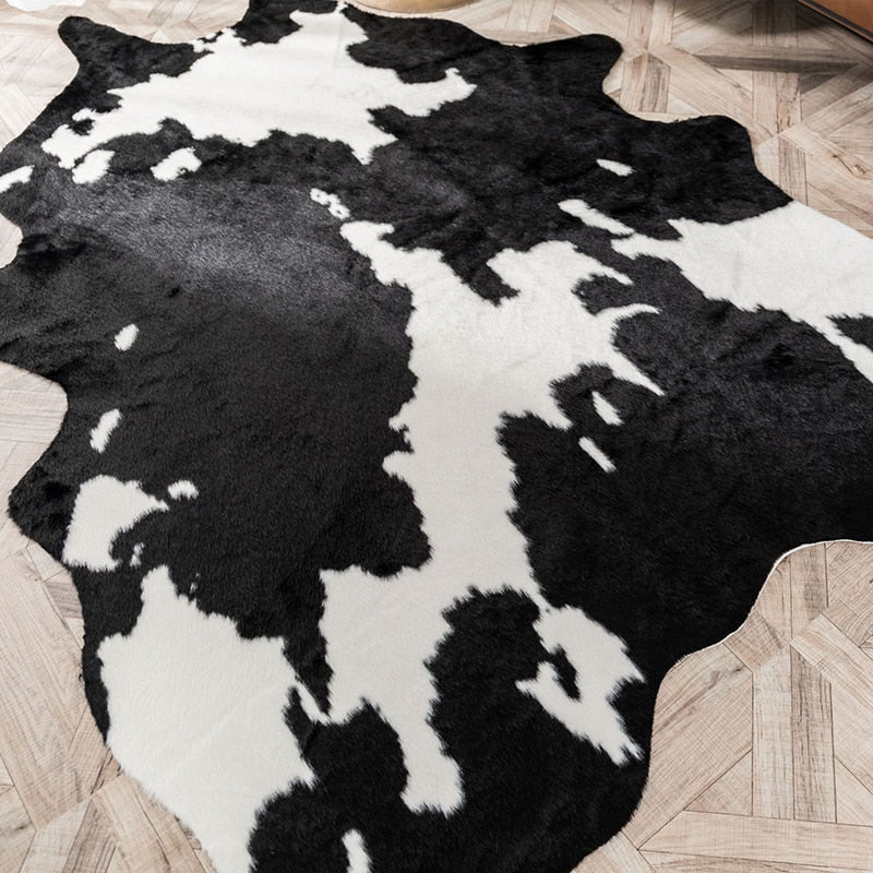 Black & White faux cowhide ride